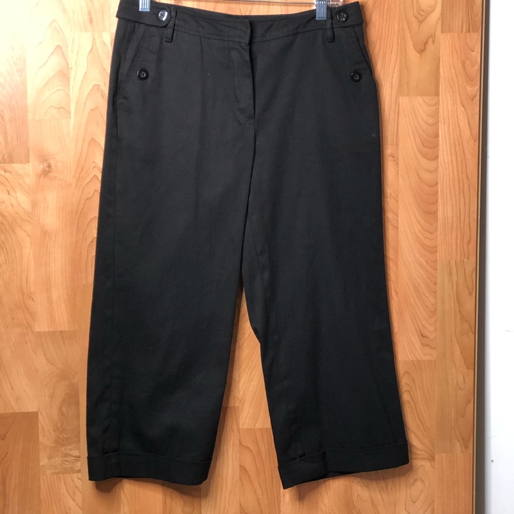 Black Capris SANDRO SPORTSWEAR SIZE 6 CUFF
